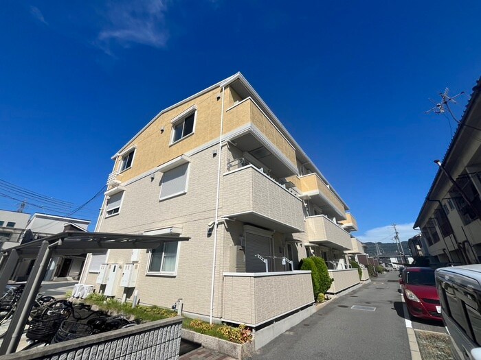 プレジ－ルの物件外観写真