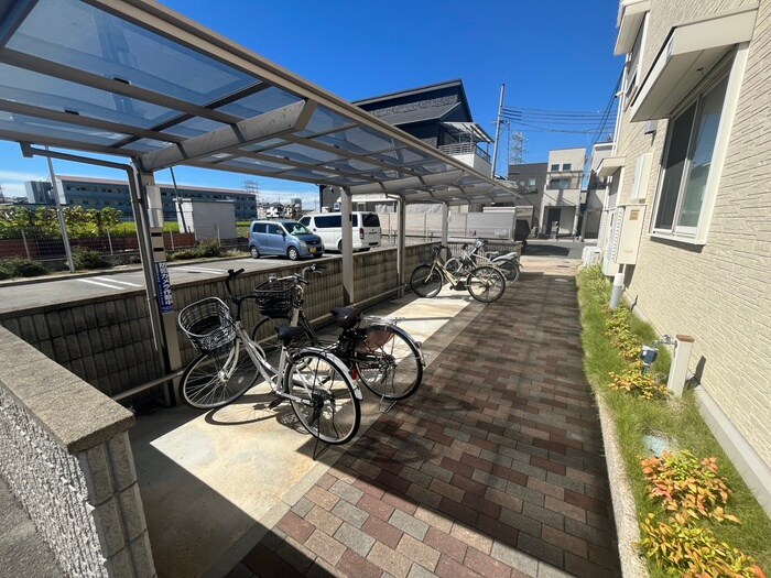 プレジ－ルの物件外観写真