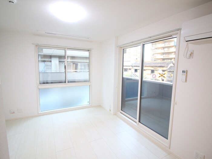 アヴェルラ京橋の物件内観写真