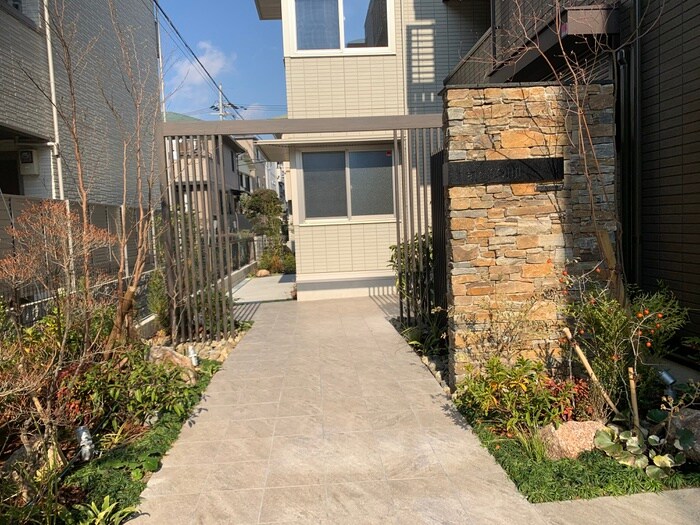 FLAIR・総持寺の物件外観写真