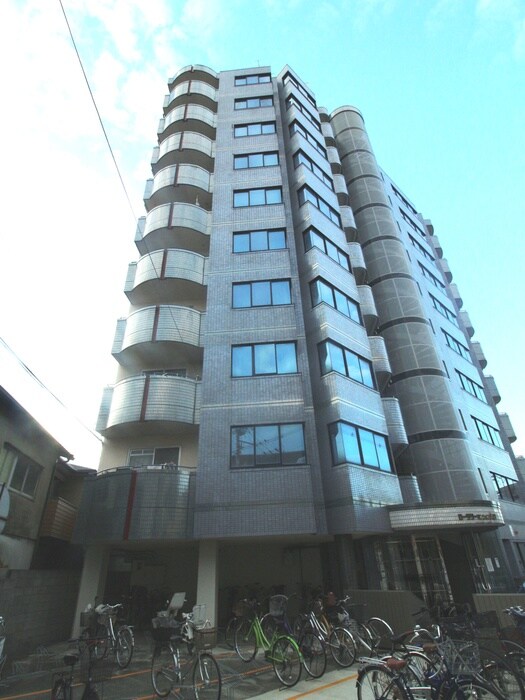 ロ－タリ－マンション大日の物件外観写真