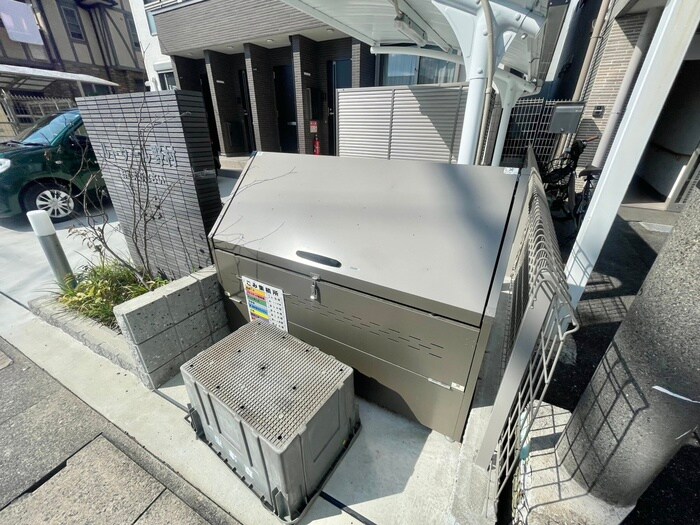 ルトゥール野村の物件外観写真