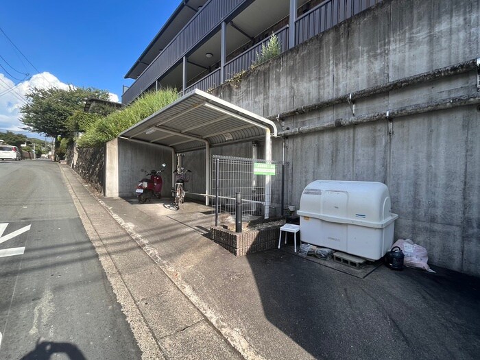 ラクロス桃山御陵の物件外観写真