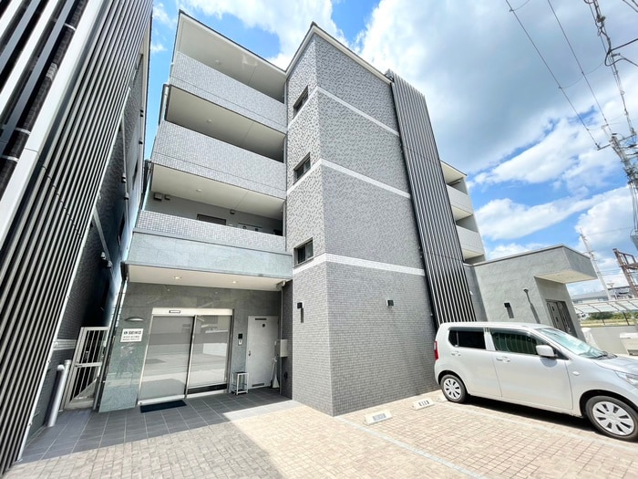 サクシード稲荷１ｓｔの物件外観写真