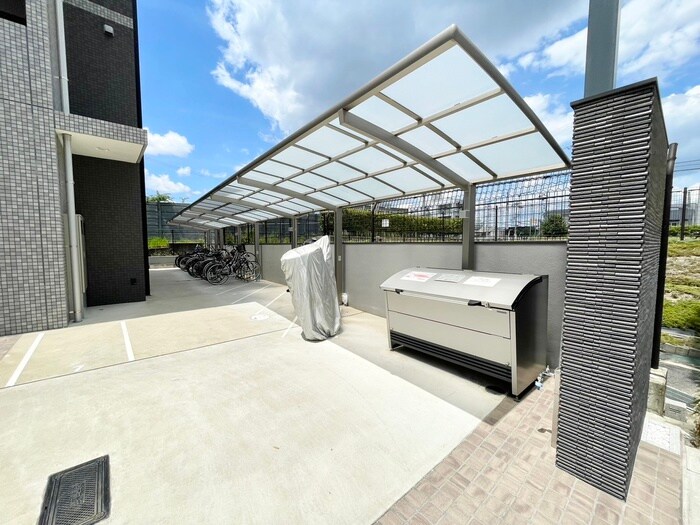 サクシード稲荷１ｓｔの物件外観写真