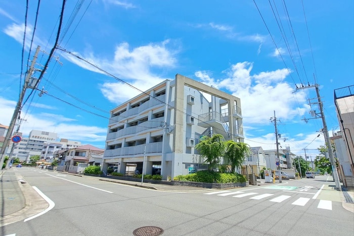 メゾンプルミエ－ルⅡの物件外観写真