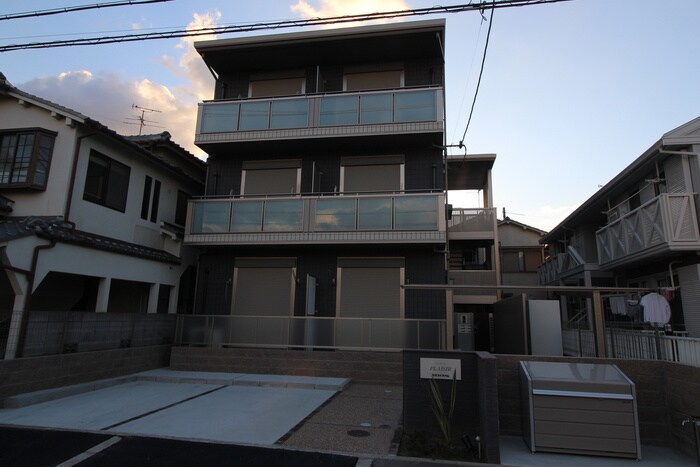 プレジールの物件外観写真