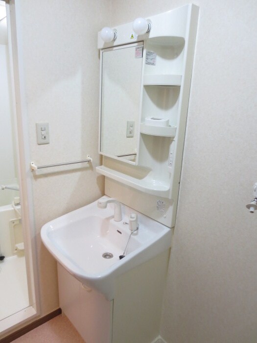 エスト堀川の物件内観写真