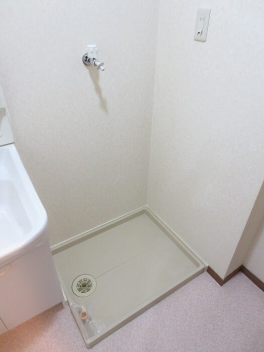 エスト堀川の物件内観写真