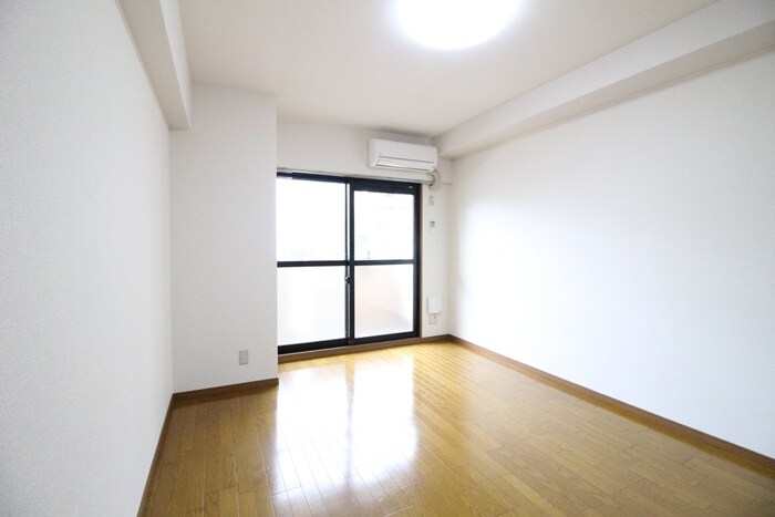 エスト堀川の物件内観写真