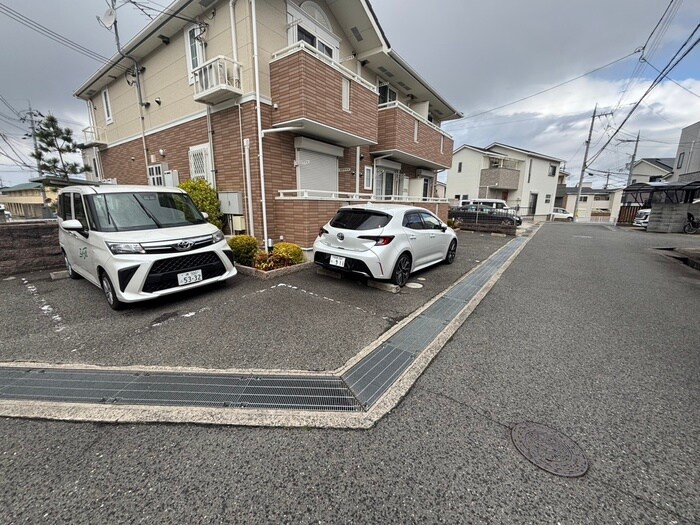 グランペールの物件外観写真