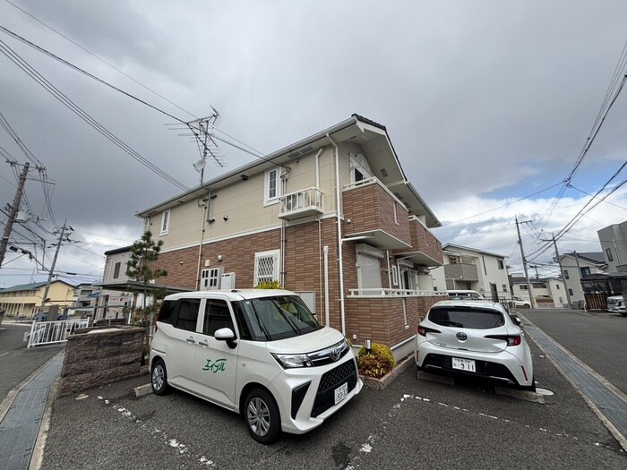 グランペールの物件外観写真