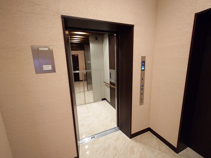 プレジオ日暮通の物件外観写真