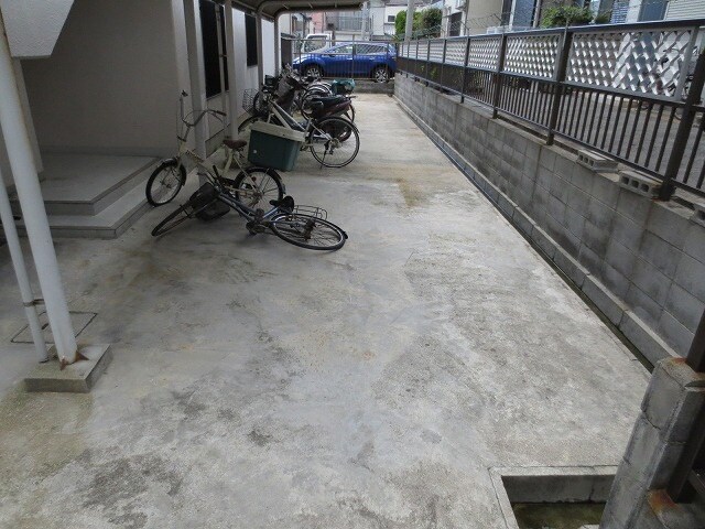 メゾン下沢の物件外観写真