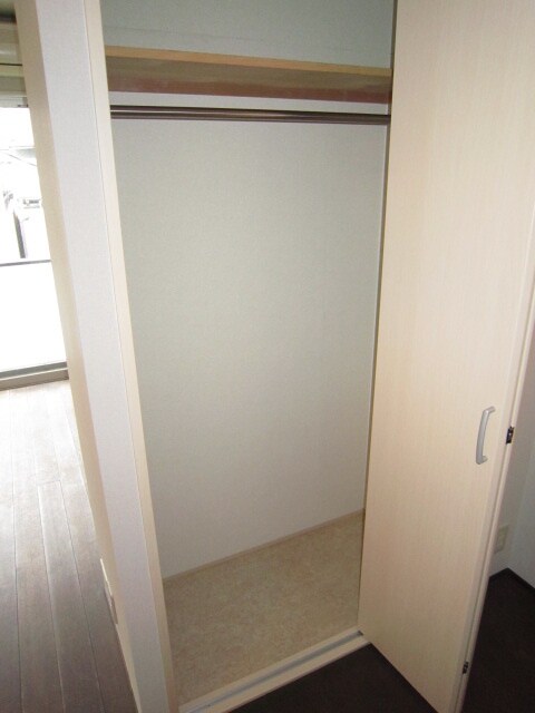 ＰＡＲＫ　ＳＩＤＥ　ＭＩＢＵの物件内観写真