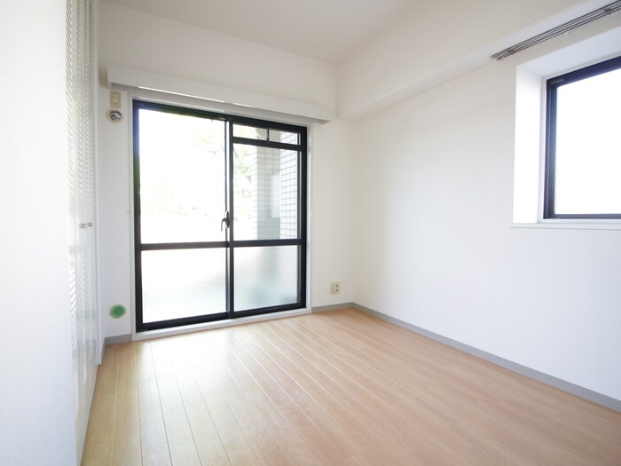 ジュエルコート甲子園口の物件内観写真