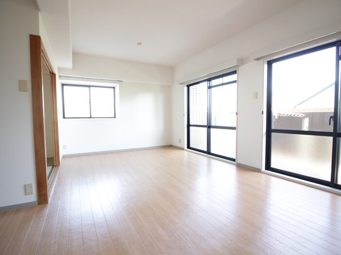 ジュエルコート甲子園口の物件内観写真