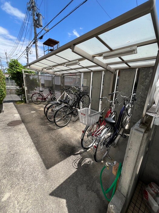 鳳SWINGの物件外観写真