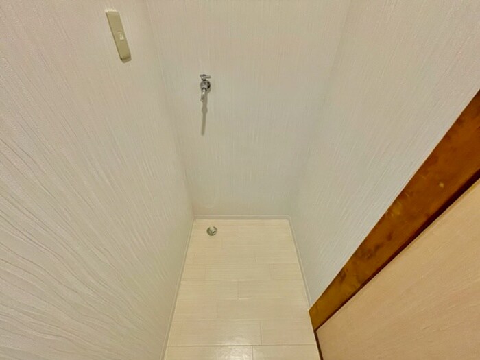 寝屋川市寿町貸家の物件内観写真