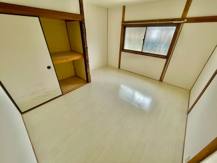 寝屋川市寿町貸家の物件内観写真