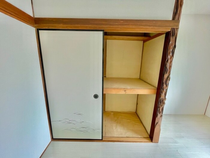 寝屋川市寿町貸家の物件内観写真