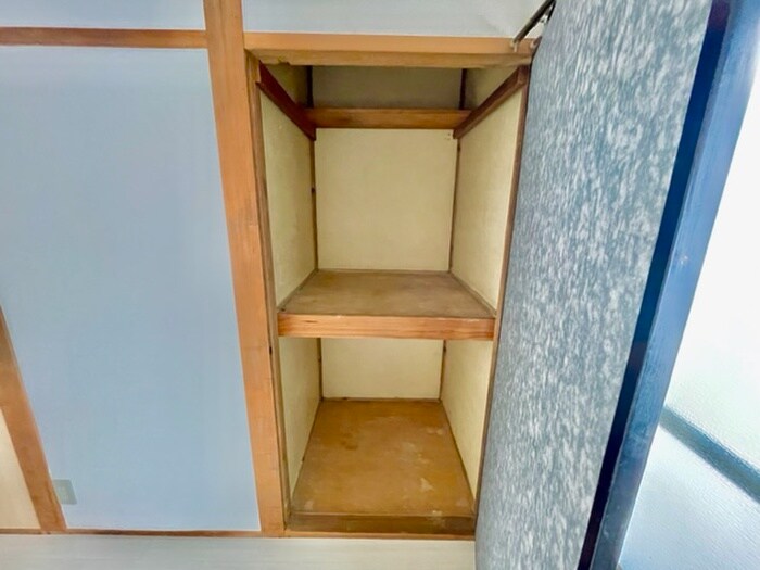 寝屋川市寿町貸家の物件内観写真