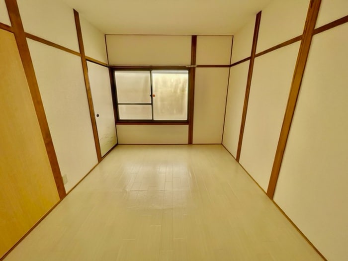 寝屋川市寿町貸家の物件内観写真