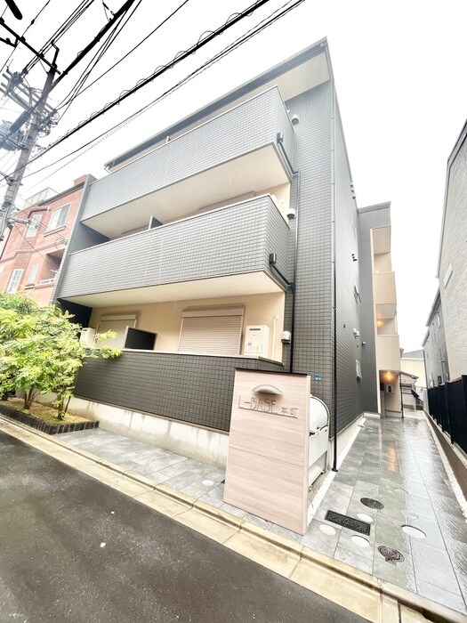 L-BASE本町の物件外観写真