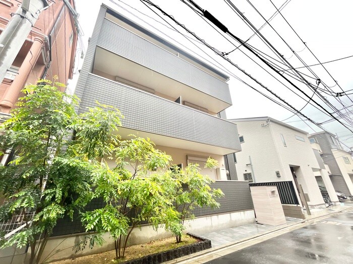 L-BASE本町の物件外観写真