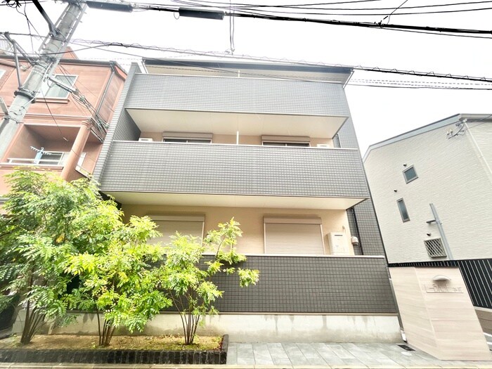 L-BASE本町の物件外観写真