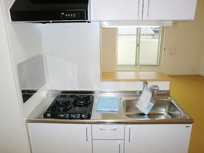 サニー離宮前の物件内観写真