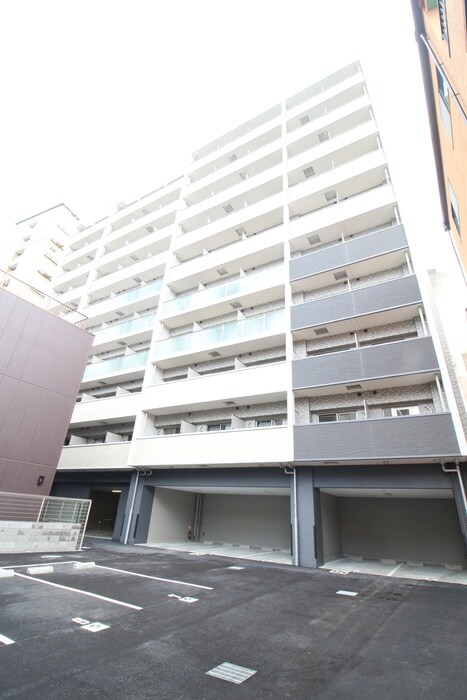 ｴｽﾘｰﾄﾞ大阪梅田ﾘｭｸｽ(510)の物件外観写真