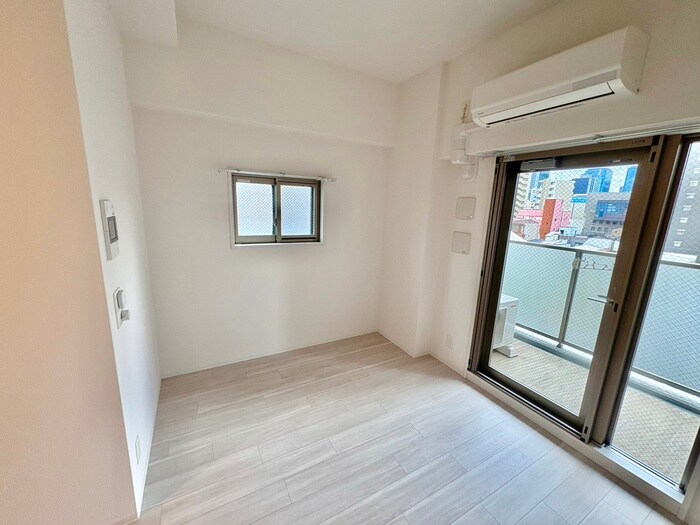 ｴｽﾘｰﾄﾞ大阪梅田ﾘｭｸｽ(510)の物件内観写真