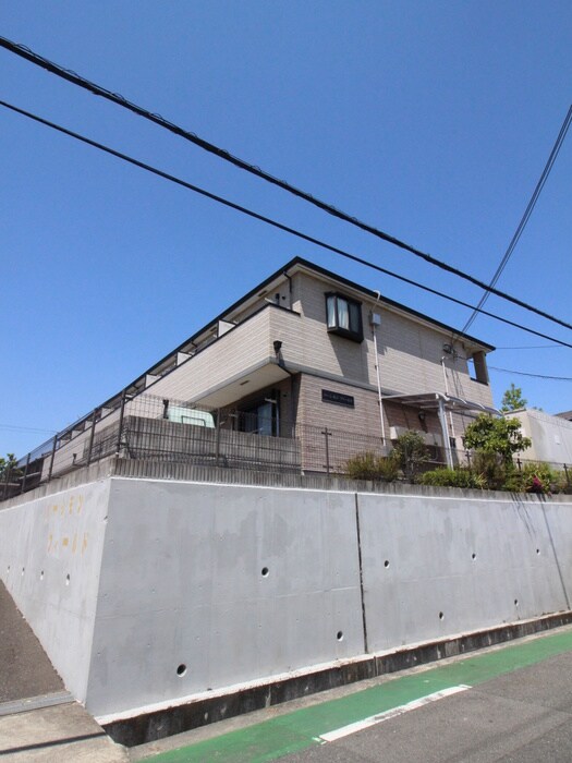 パ－シモンフィ－ルドの物件外観写真