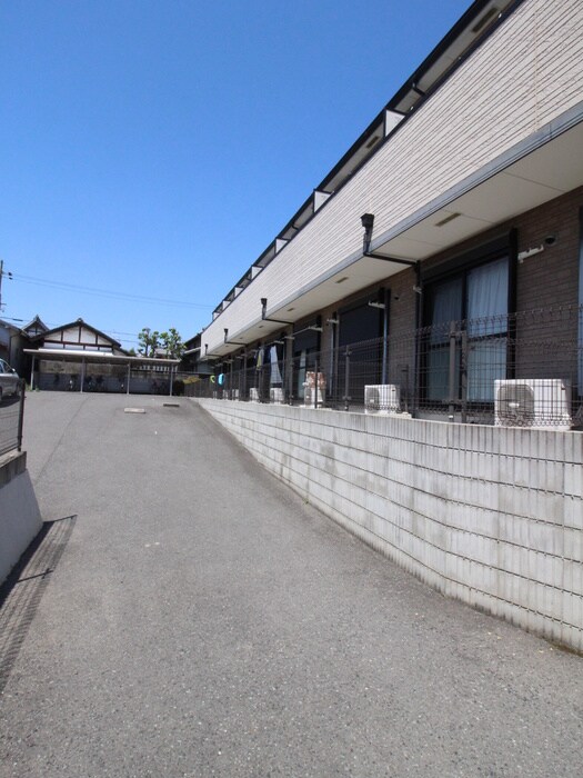 パ－シモンフィ－ルドの物件外観写真