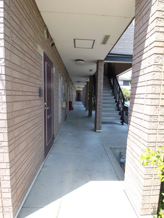 パ－シモンフィ－ルドの物件外観写真