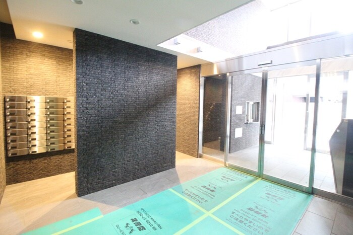 ｴｽﾘｰﾄﾞ大阪梅田ﾘｭｸｽ(602)の物件外観写真