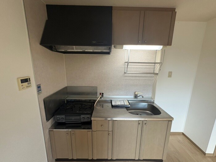 ウィンディ－ヒルズ宝塚の物件内観写真