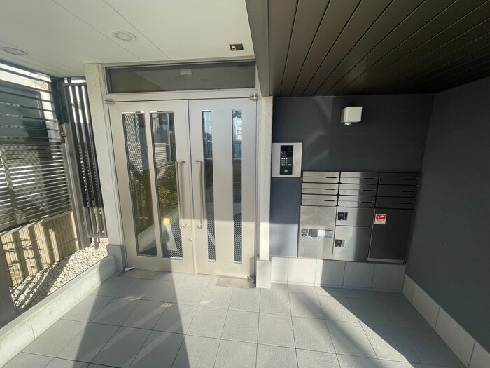 ホ－リ－グランの物件外観写真