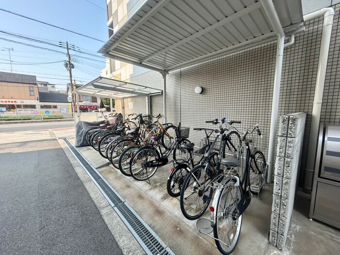 ヴィ－ブル駒川の物件外観写真