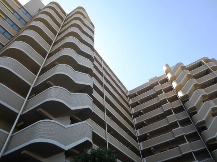 朝日ﾌﾟﾗｻﾞｳｨﾝﾃﾞｨｰｺｰﾄ枚岡(1006)の物件外観写真