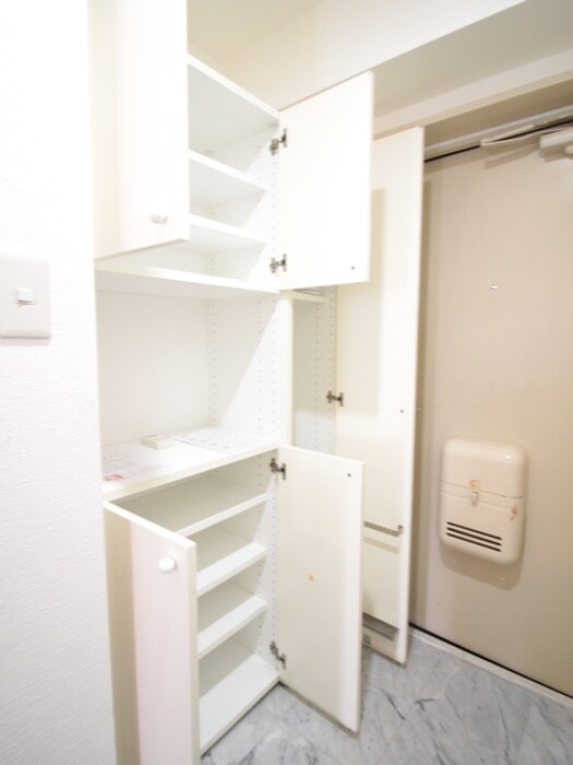 朝日ﾌﾟﾗｻﾞｳｨﾝﾃﾞｨｰｺｰﾄ枚岡(1006)の物件内観写真