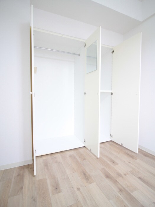 朝日ﾌﾟﾗｻﾞｳｨﾝﾃﾞｨｰｺｰﾄ枚岡(1006)の物件内観写真