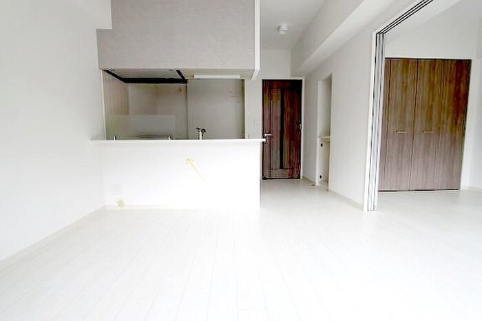 ﾌﾟﾚｻﾝｽ阿波座ｽﾃｰｼｮﾝﾌﾛﾝﾄ(1202)の物件内観写真