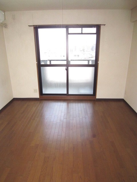 マンション白崎の物件内観写真