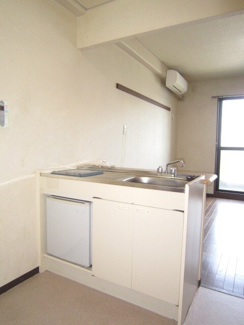 マンション白崎の物件内観写真