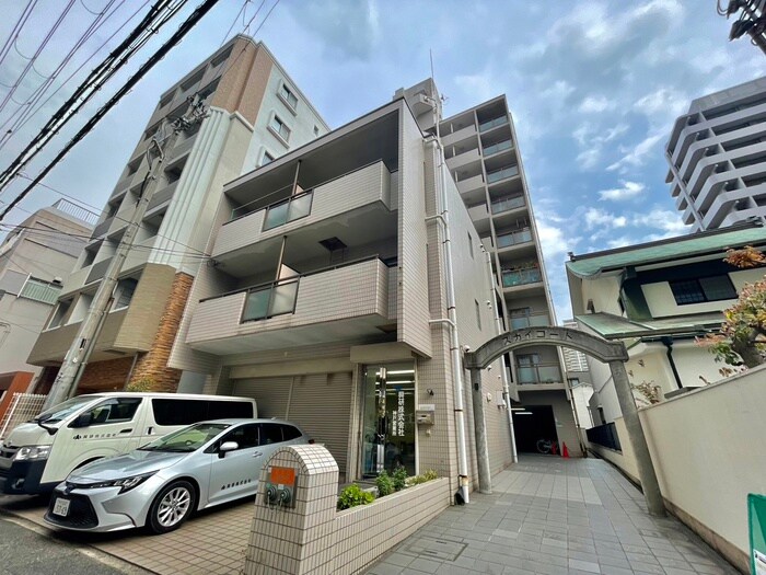 スカイコートの物件外観写真