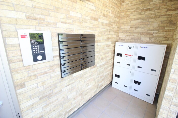 シャルマン昭和町の物件外観写真