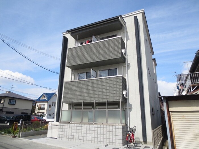 エヌエムトラントシスの物件外観写真