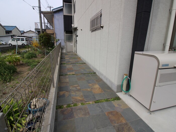 エヌエムトラントシスの物件外観写真